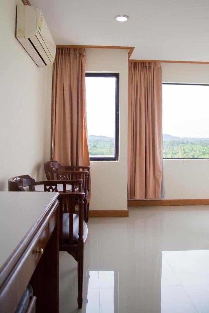 Sinkiat Thani Hotel Сатун Экстерьер фото