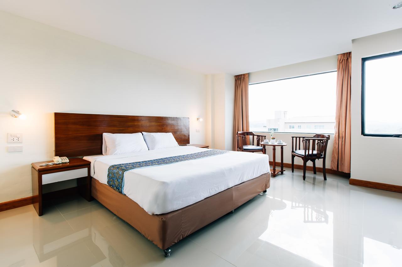 Sinkiat Thani Hotel Сатун Экстерьер фото