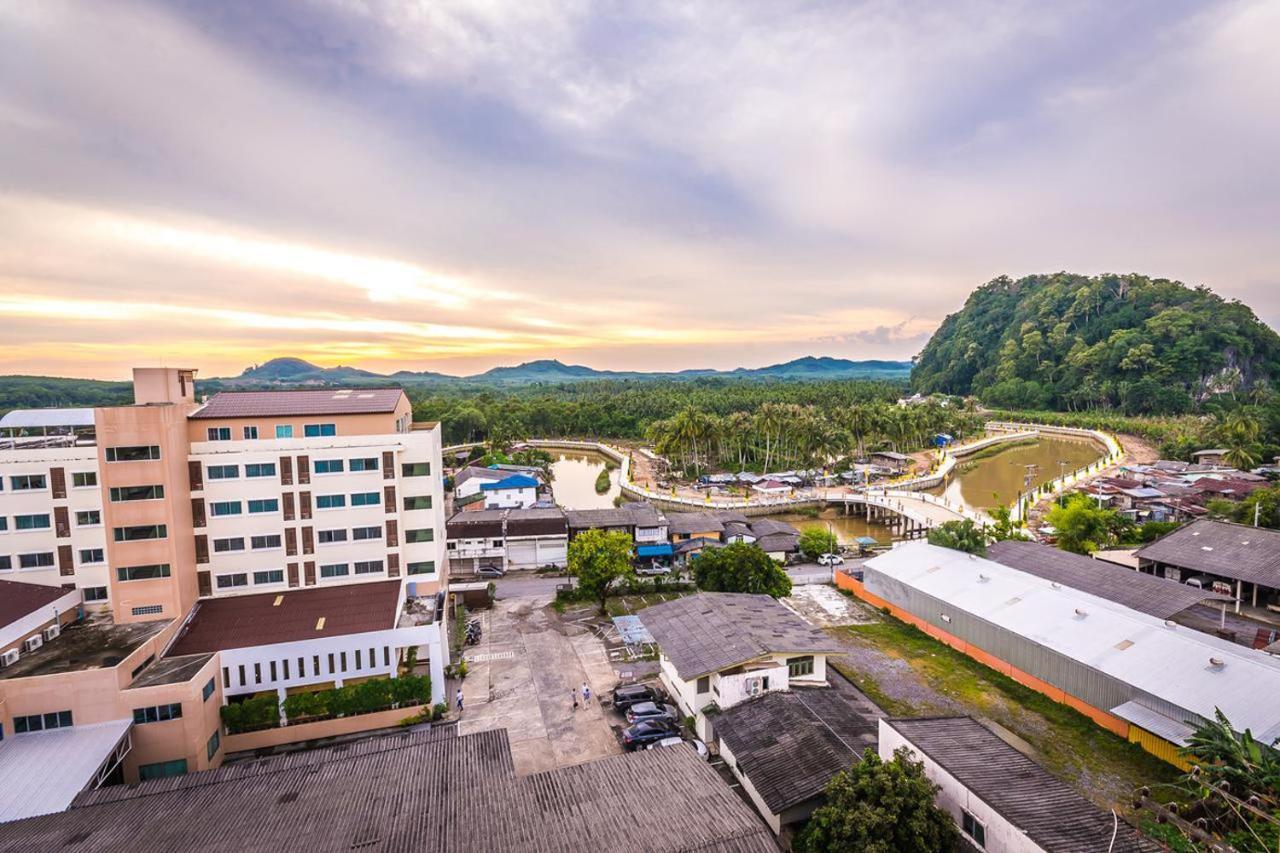 Sinkiat Thani Hotel Сатун Экстерьер фото